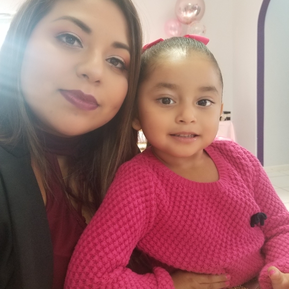 Meet your Posher, Iveth - Picture 2 of 2